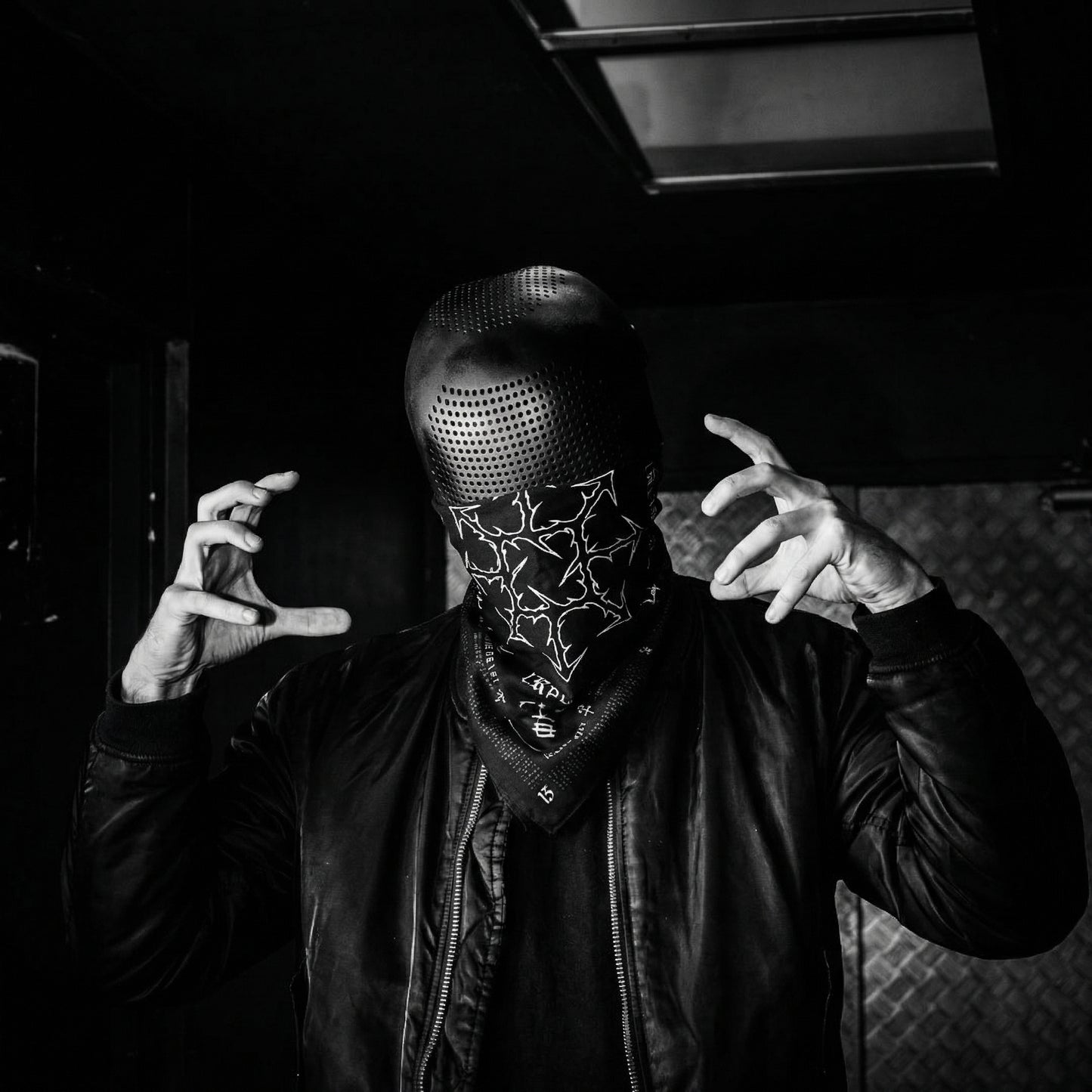 Code 13 - Bandana
